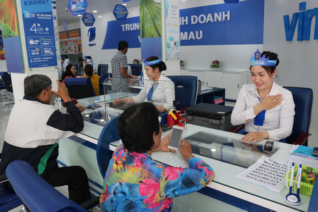 TRUNG TÂM KINH DOANH VNPT CÀ MAU TIÊN PHONG TRIỂN KHAI THỬ NGHIỆM VĂN HÓA CÚI CHÀO TRONG GIAO TIẾP VỚI KHÁCH HÀNG